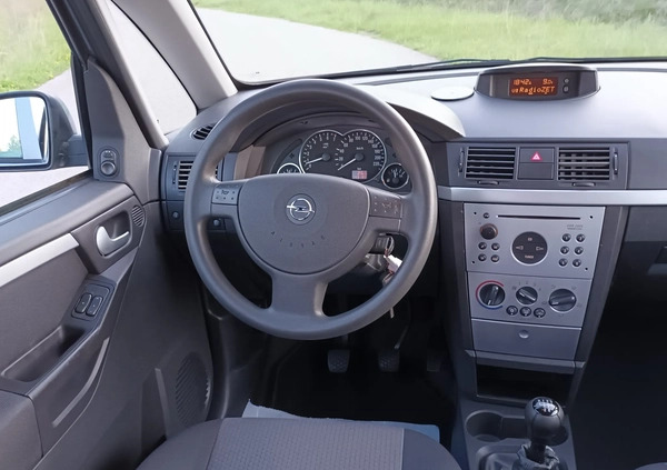 Opel Meriva cena 10900 przebieg: 143200, rok produkcji 2004 z Grodzisk Mazowiecki małe 301